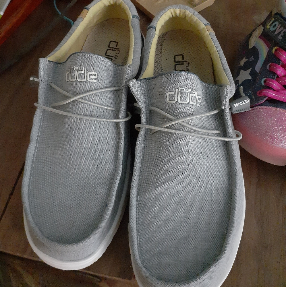 Mens hey dudes size 12